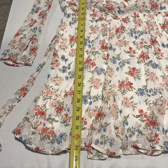 Trick White Floral Long Sleeve Dress With Belt - Picture 6 of 8